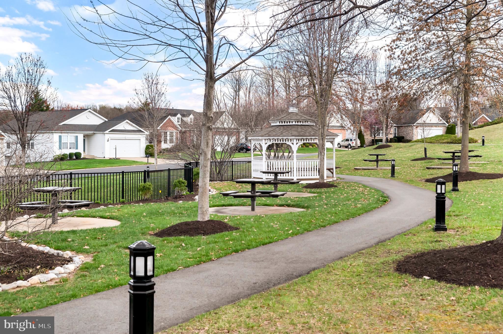 FOUR SEASONS IN HISTORIC VIRGINIA - Residential