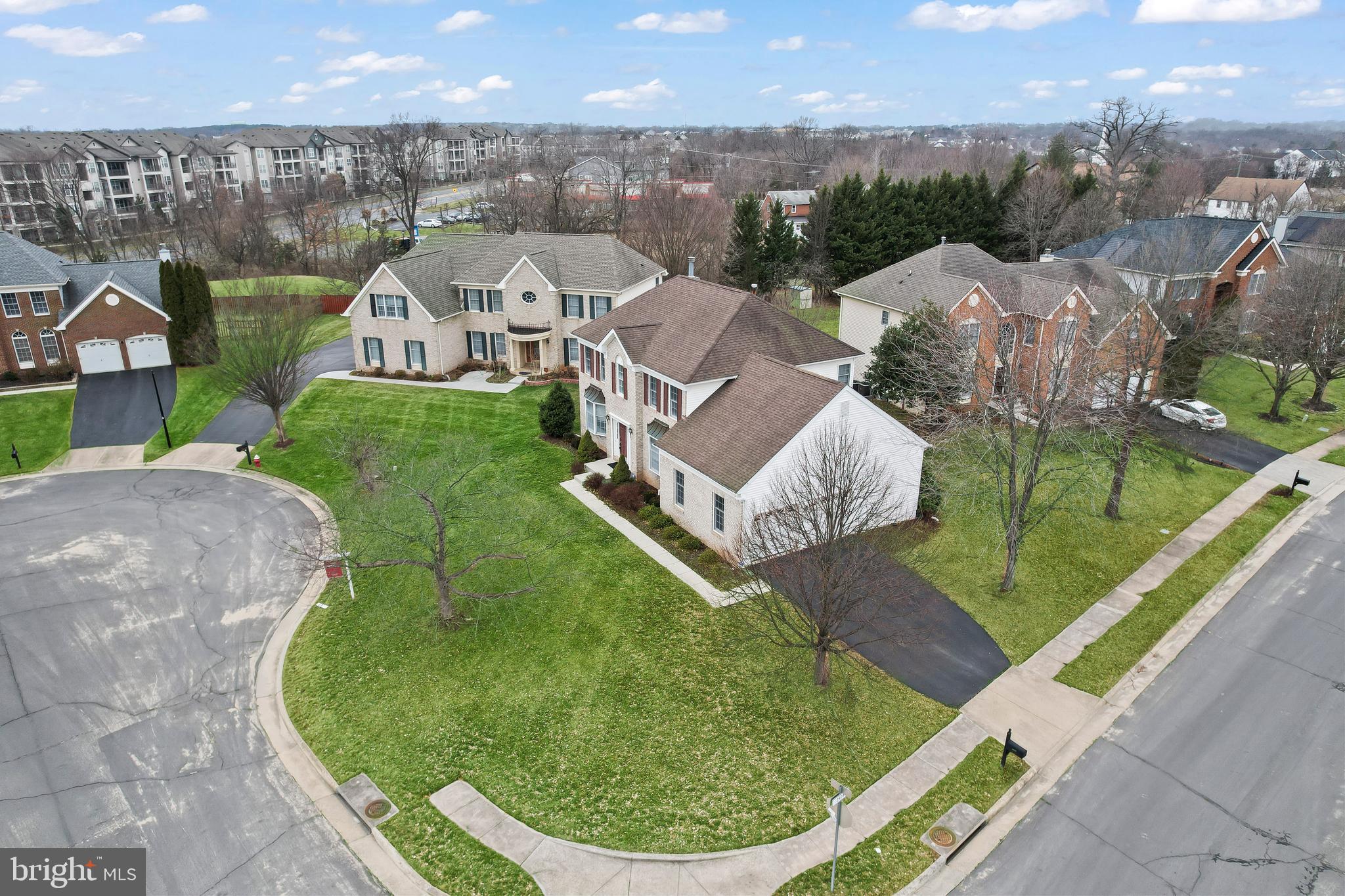 FARMWELL HUNT - Residential