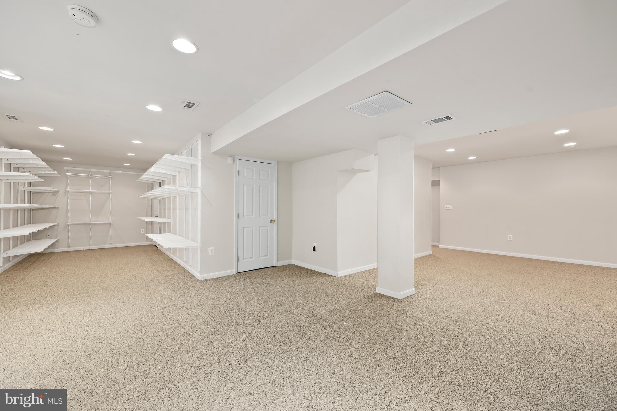 FARMWELL HUNT - Residential