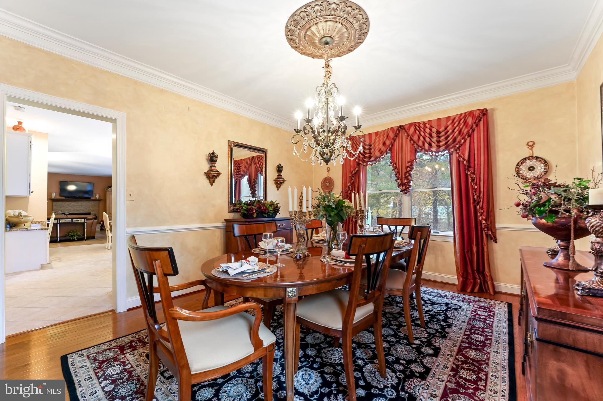 ROSE TREE ESTS - Residential