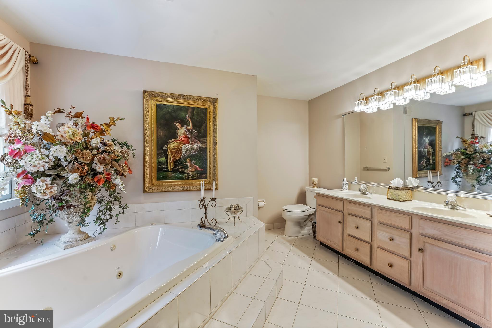 ROSE TREE ESTS - Residential