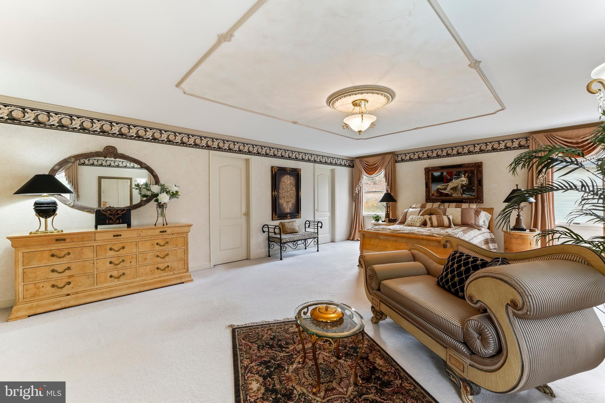 ROSE TREE ESTS - Residential