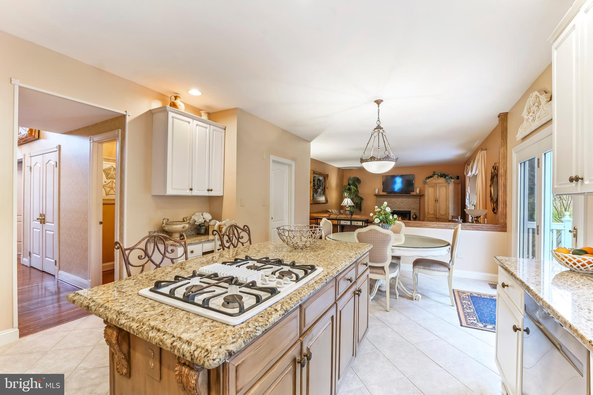 ROSE TREE ESTS - Residential