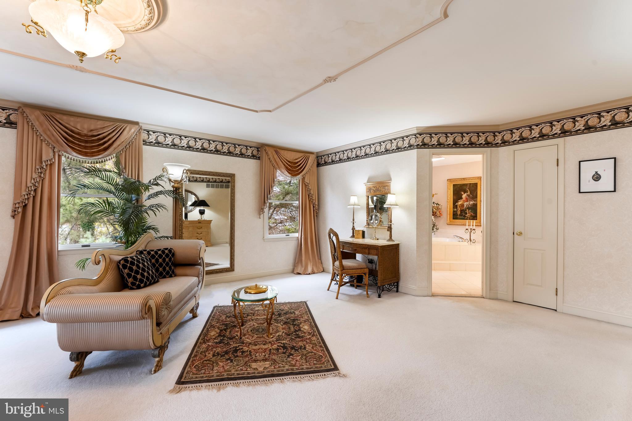 ROSE TREE ESTS - Residential