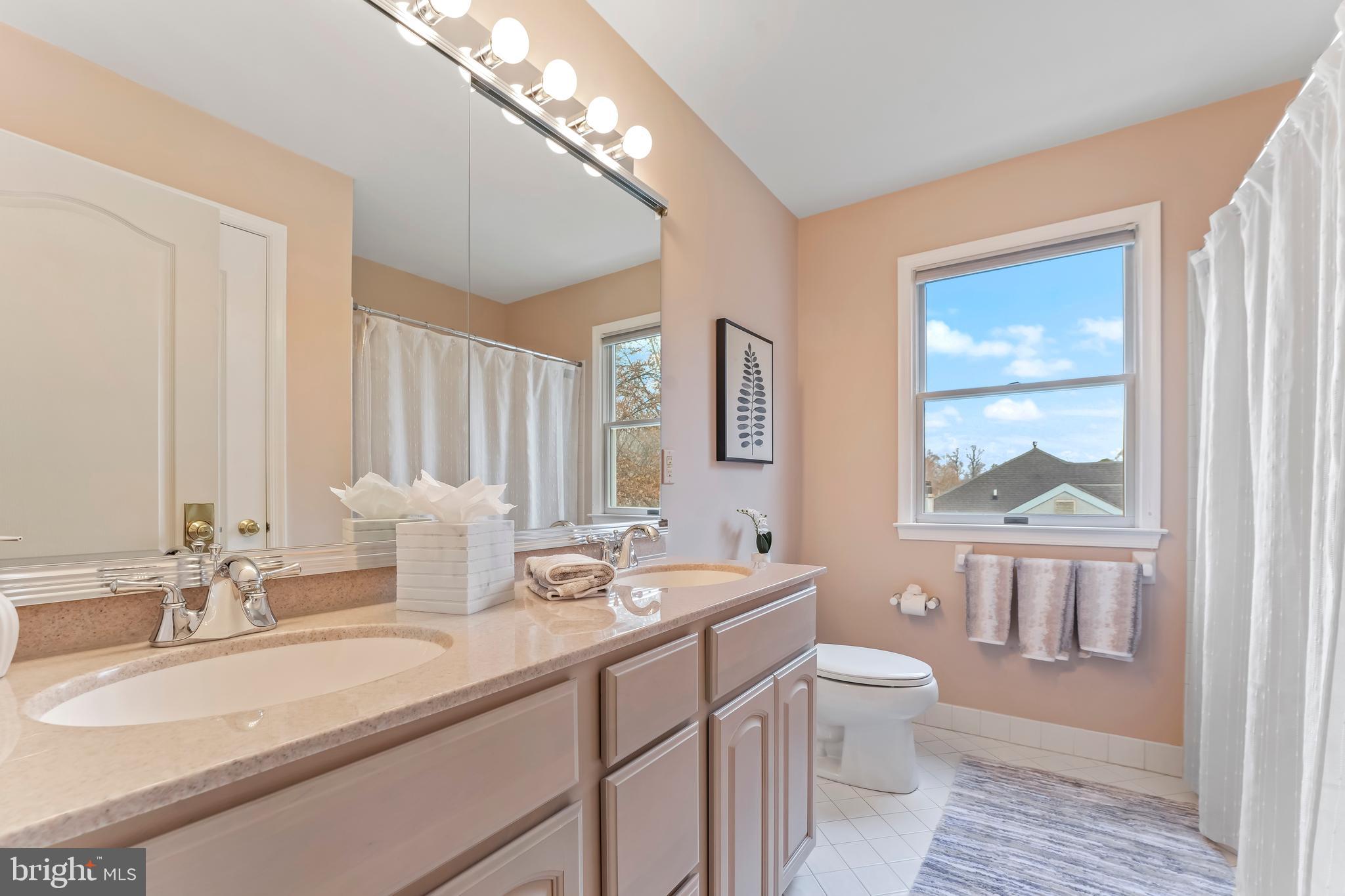 ROSE TREE ESTS - Residential