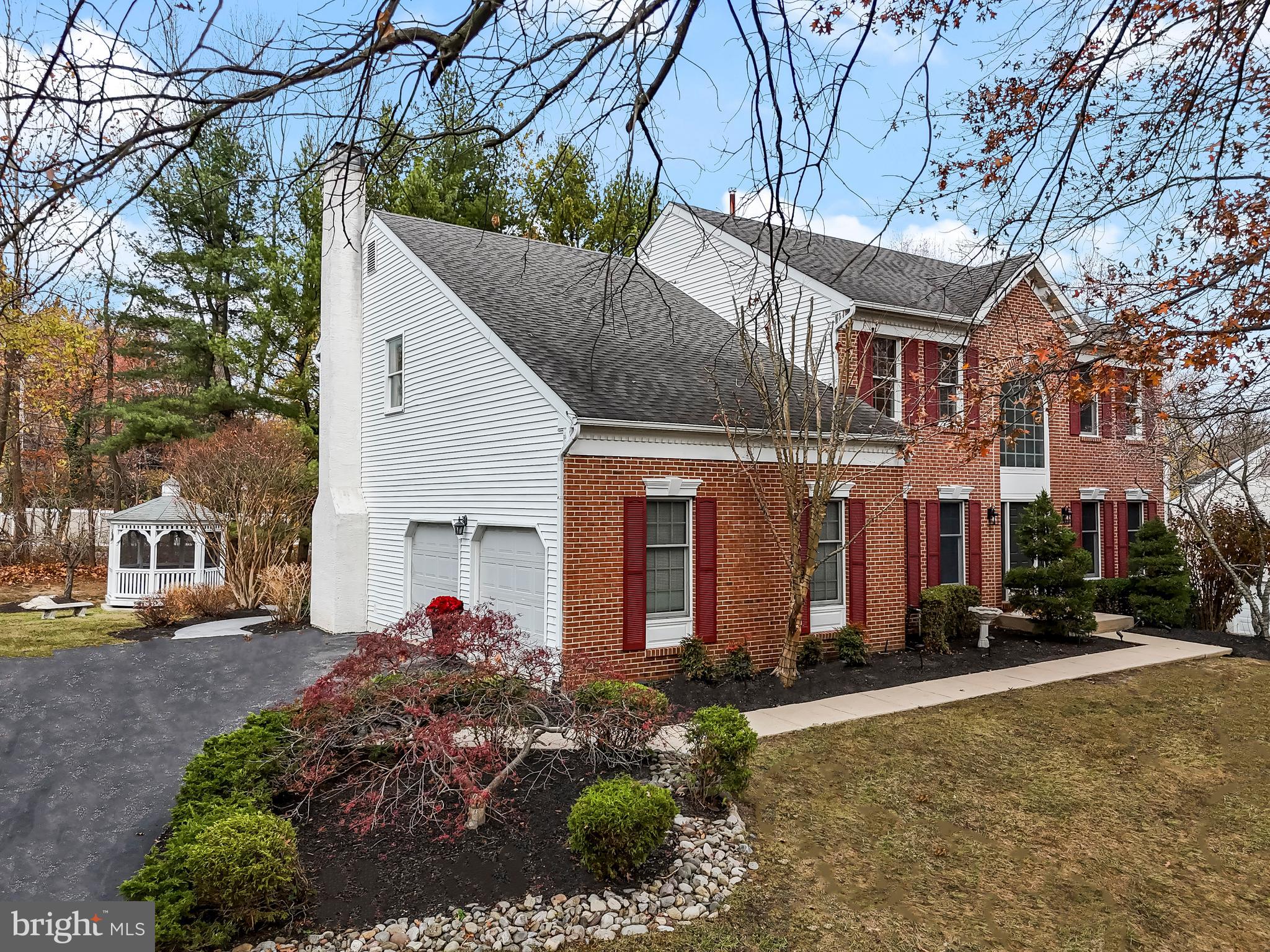 ROSE TREE ESTS - Residential