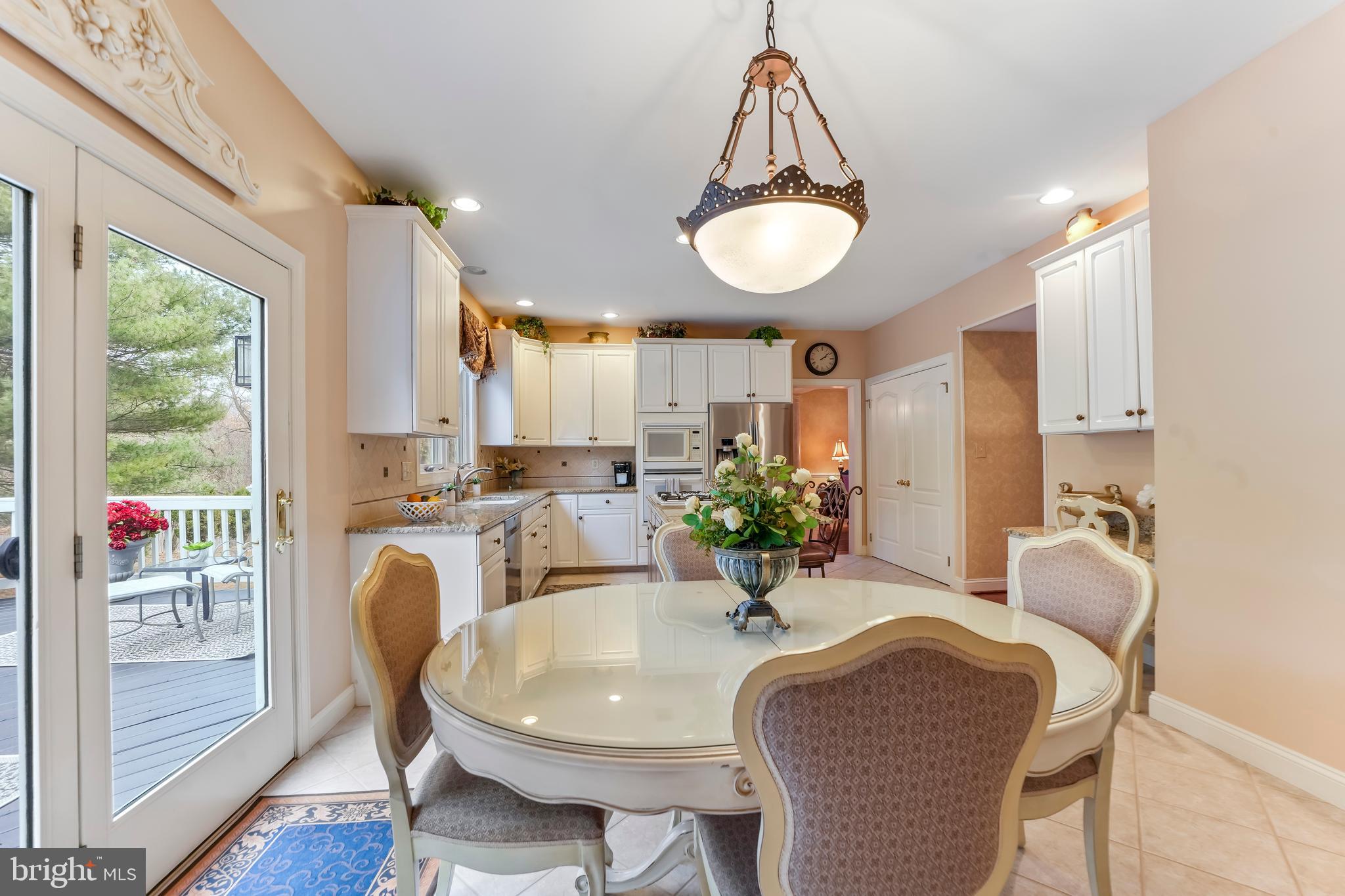 ROSE TREE ESTS - Residential