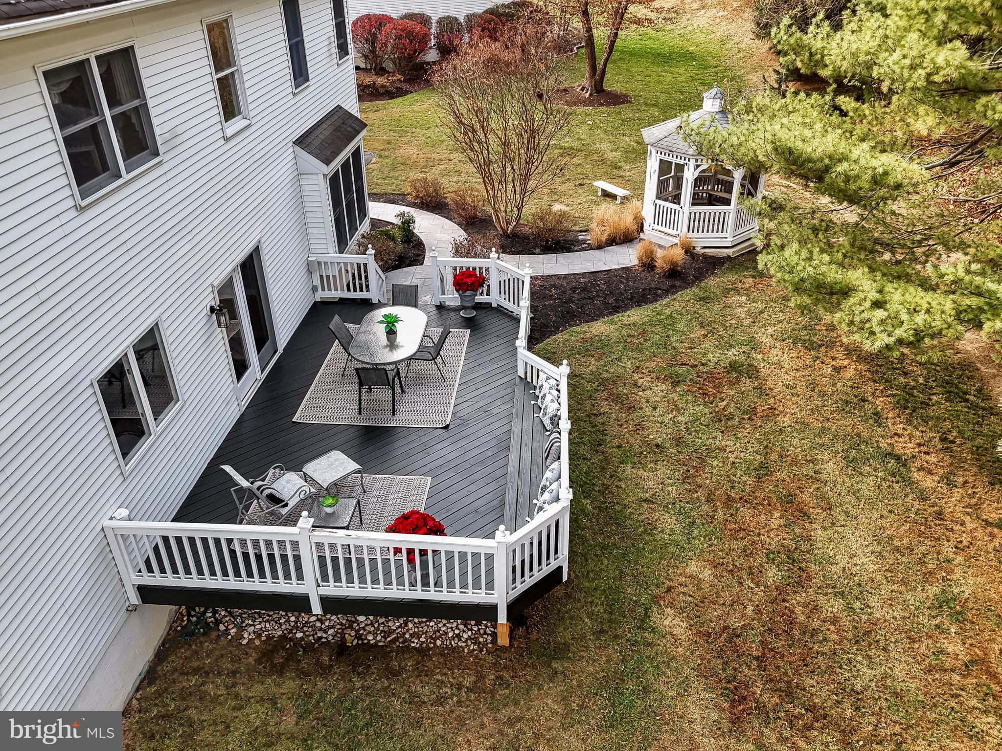 ROSE TREE ESTS - Residential