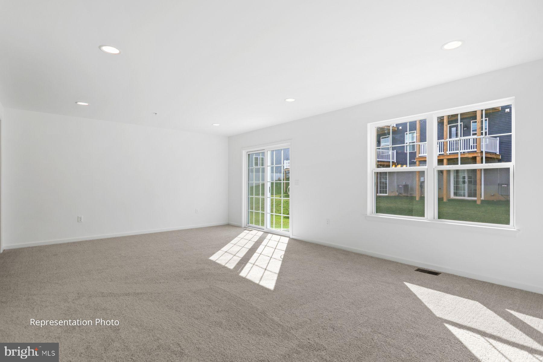 MAYAPPLE WOODS - Residential