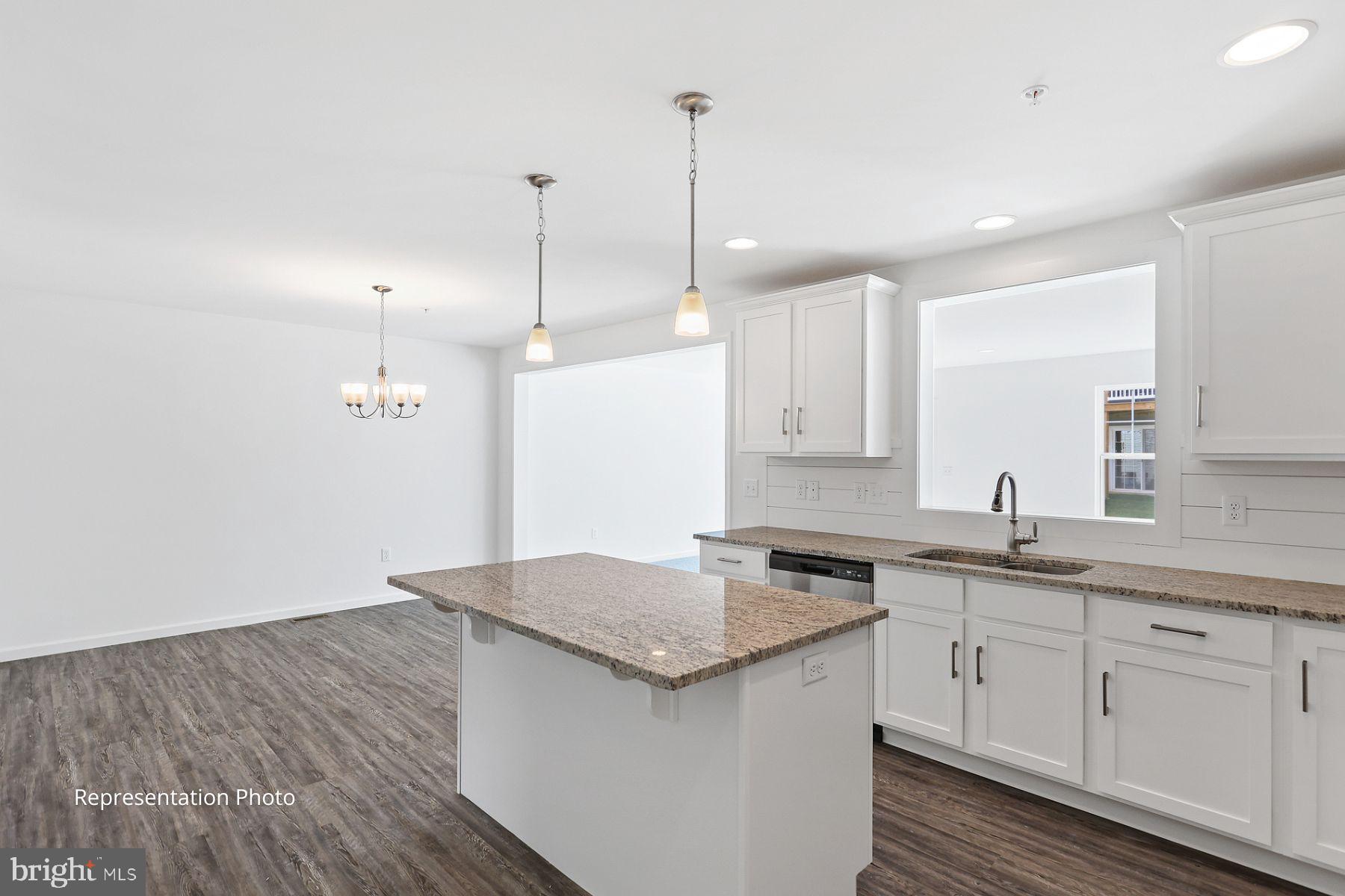 MAYAPPLE WOODS - Residential