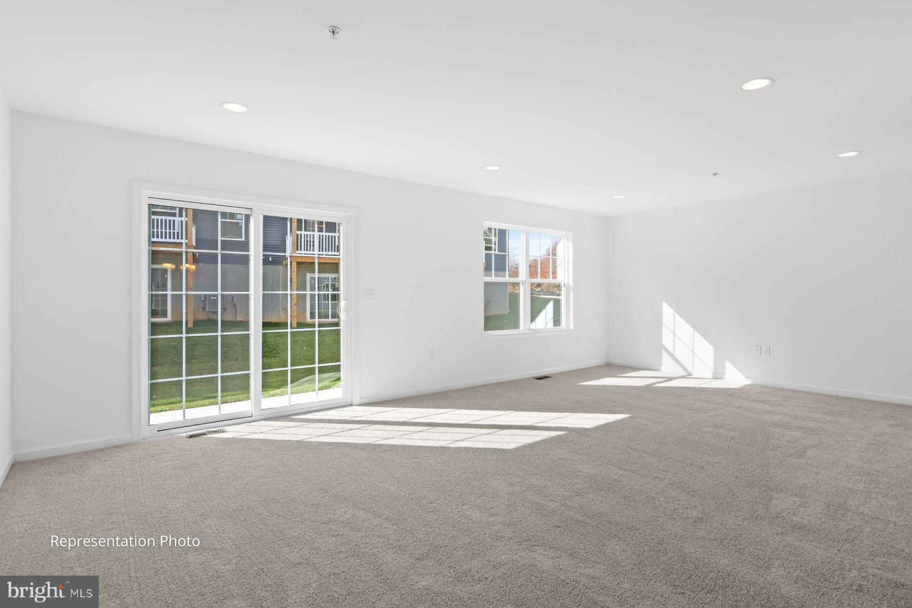 MAYAPPLE WOODS - Residential