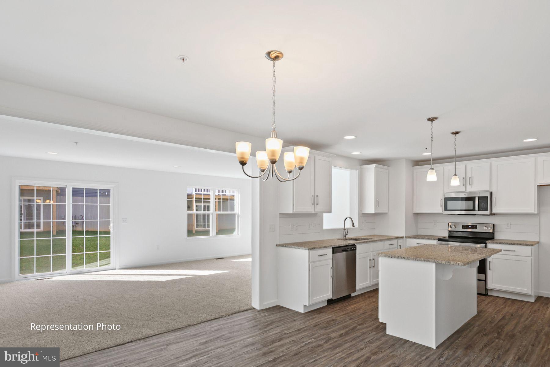 MAYAPPLE WOODS - Residential