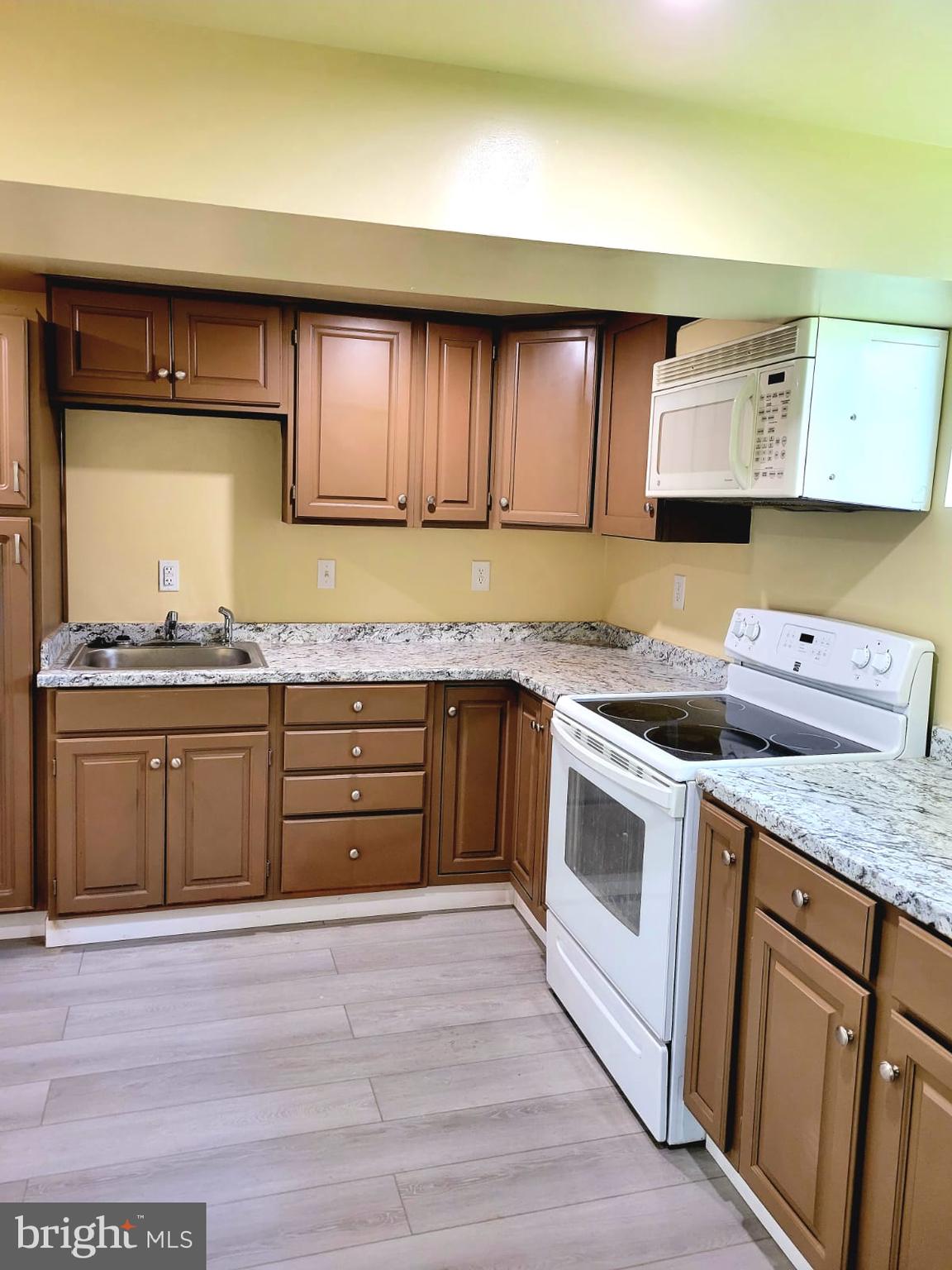 CHARTLEY EAST - Residential Lease