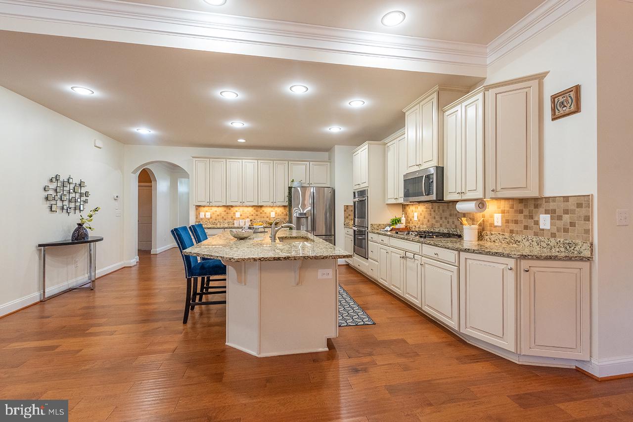 MEADOWS 2 - Residential