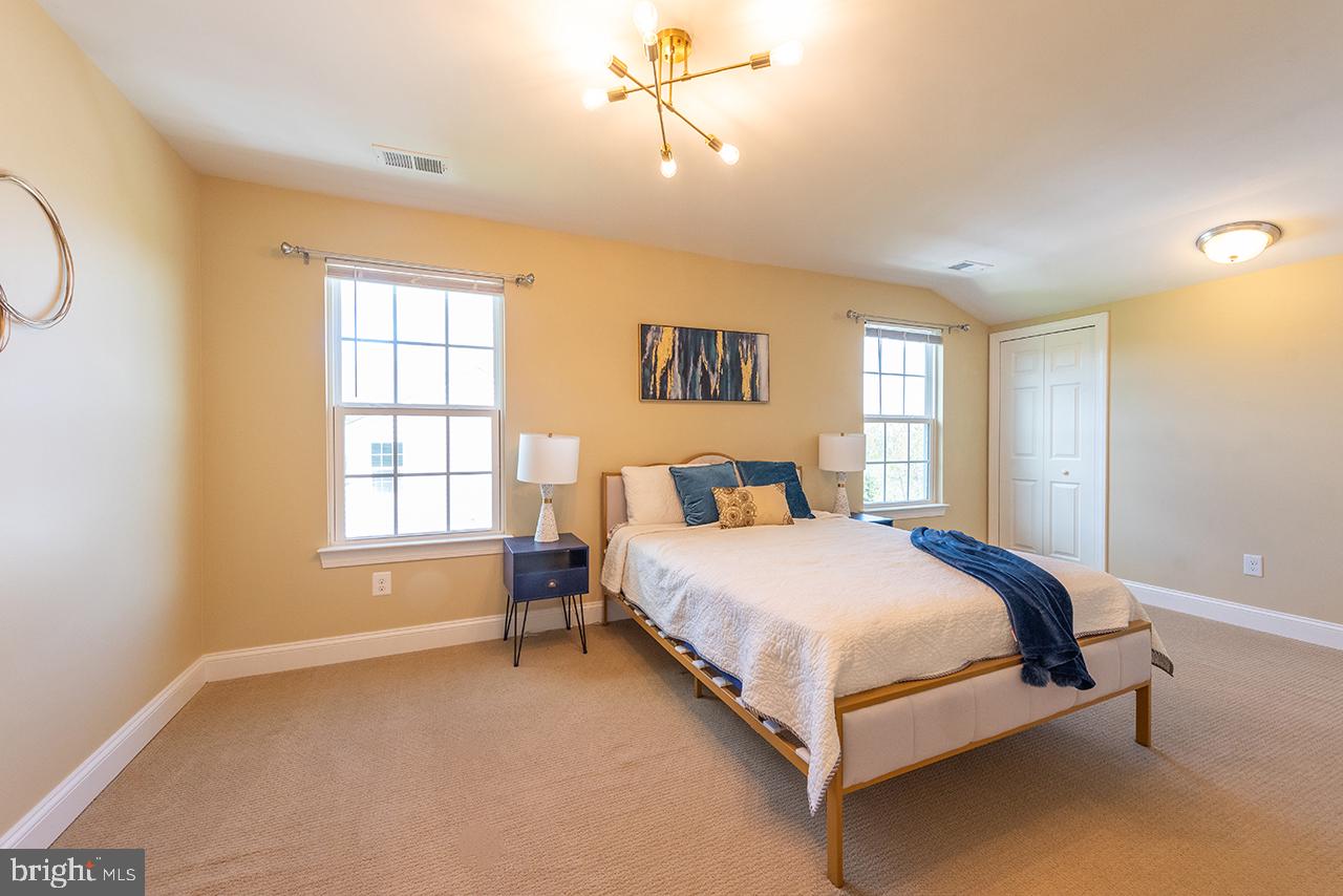 MEADOWS 2 - Residential