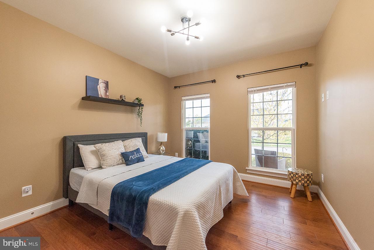 MEADOWS 2 - Residential