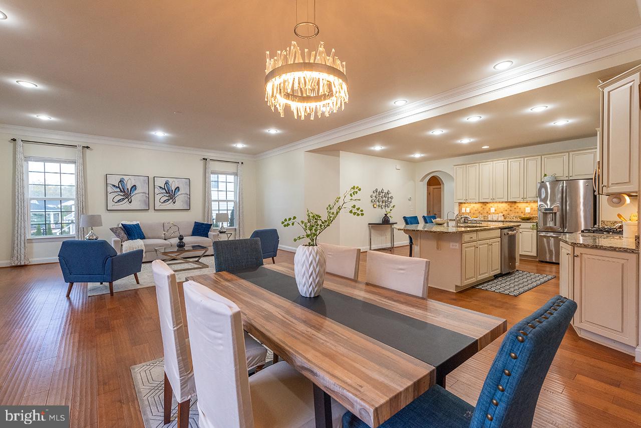 MEADOWS 2 - Residential