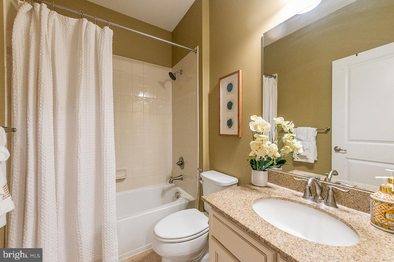 MEADOWS 2 - Residential