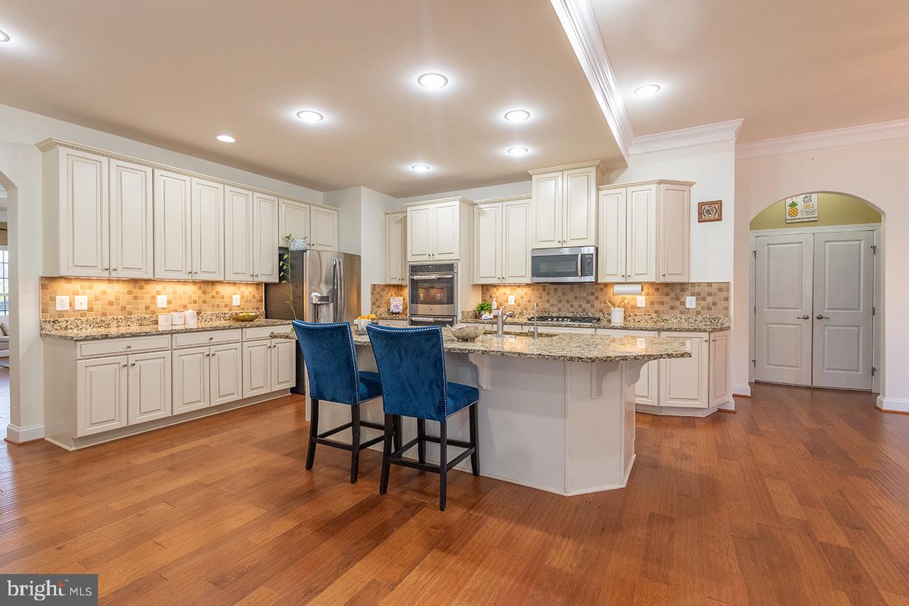 MEADOWS 2 - Residential