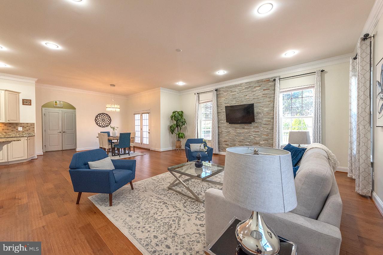 MEADOWS 2 - Residential