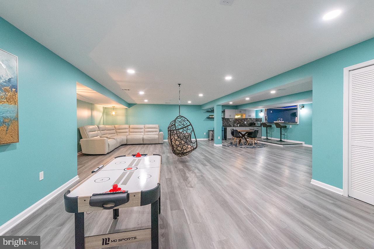 MEADOWS 2 - Residential