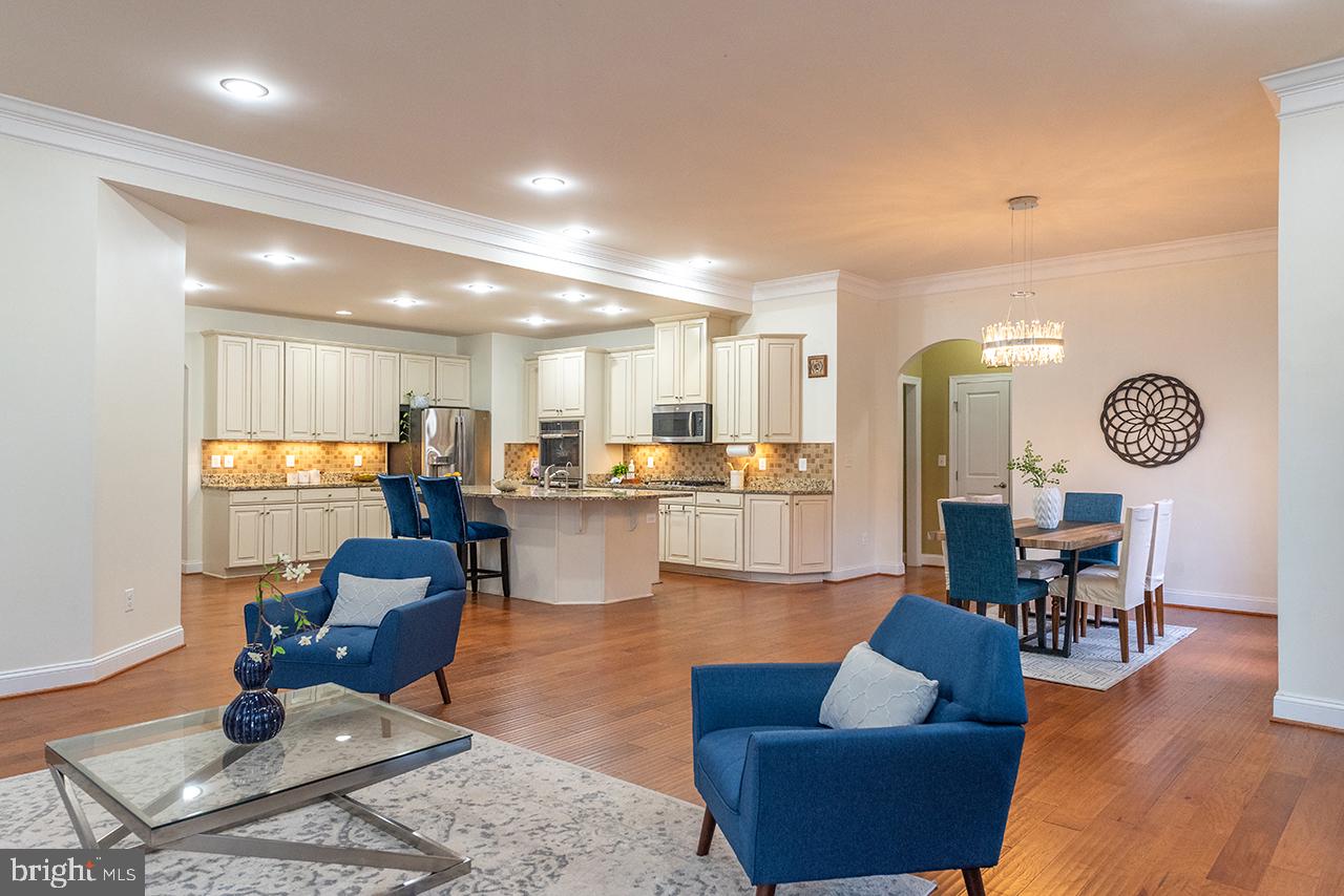 MEADOWS 2 - Residential