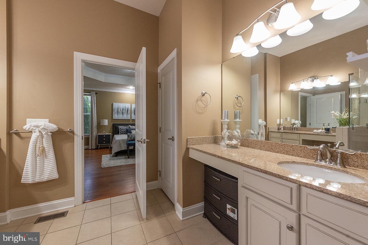 MEADOWS 2 - Residential