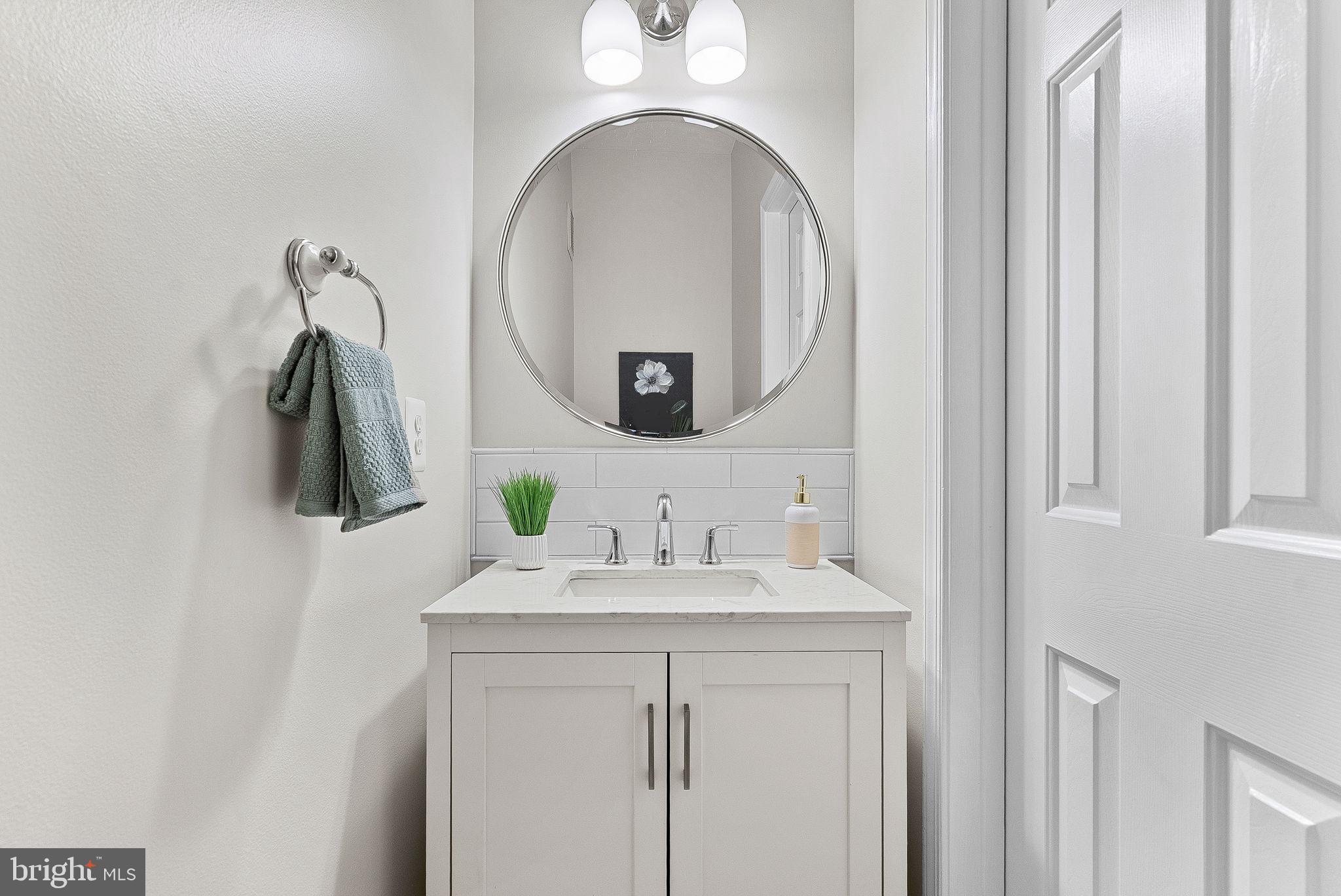 LOWES ISLAND - Residential