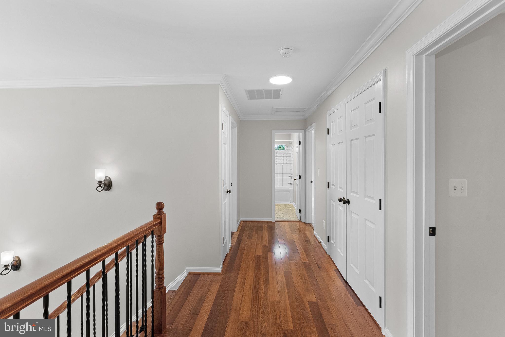 LOWES ISLAND - Residential