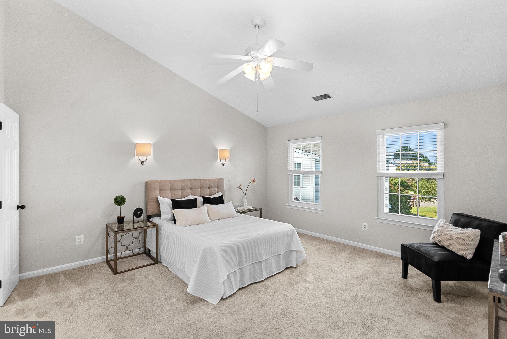 LOWES ISLAND - Residential