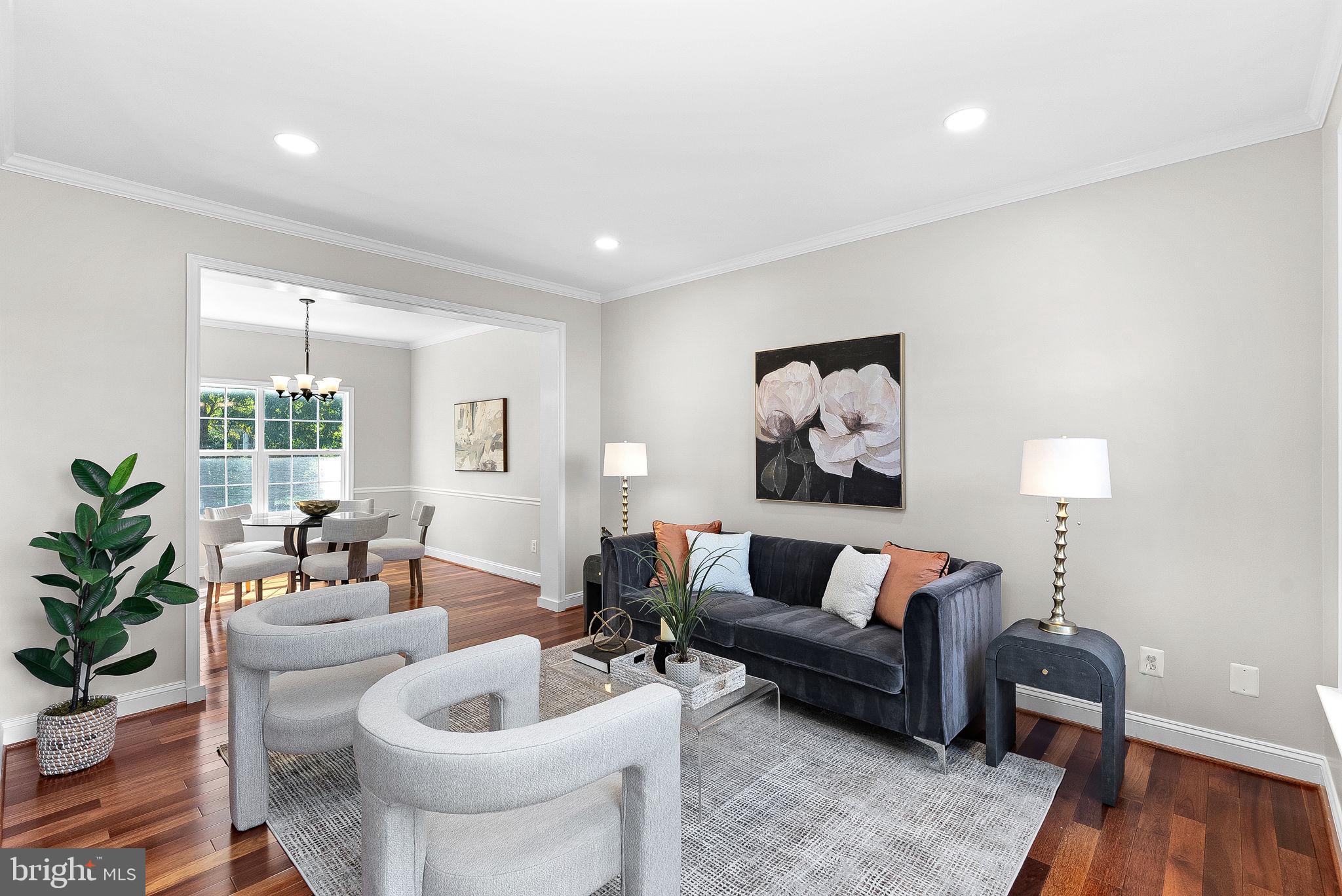 LOWES ISLAND - Residential