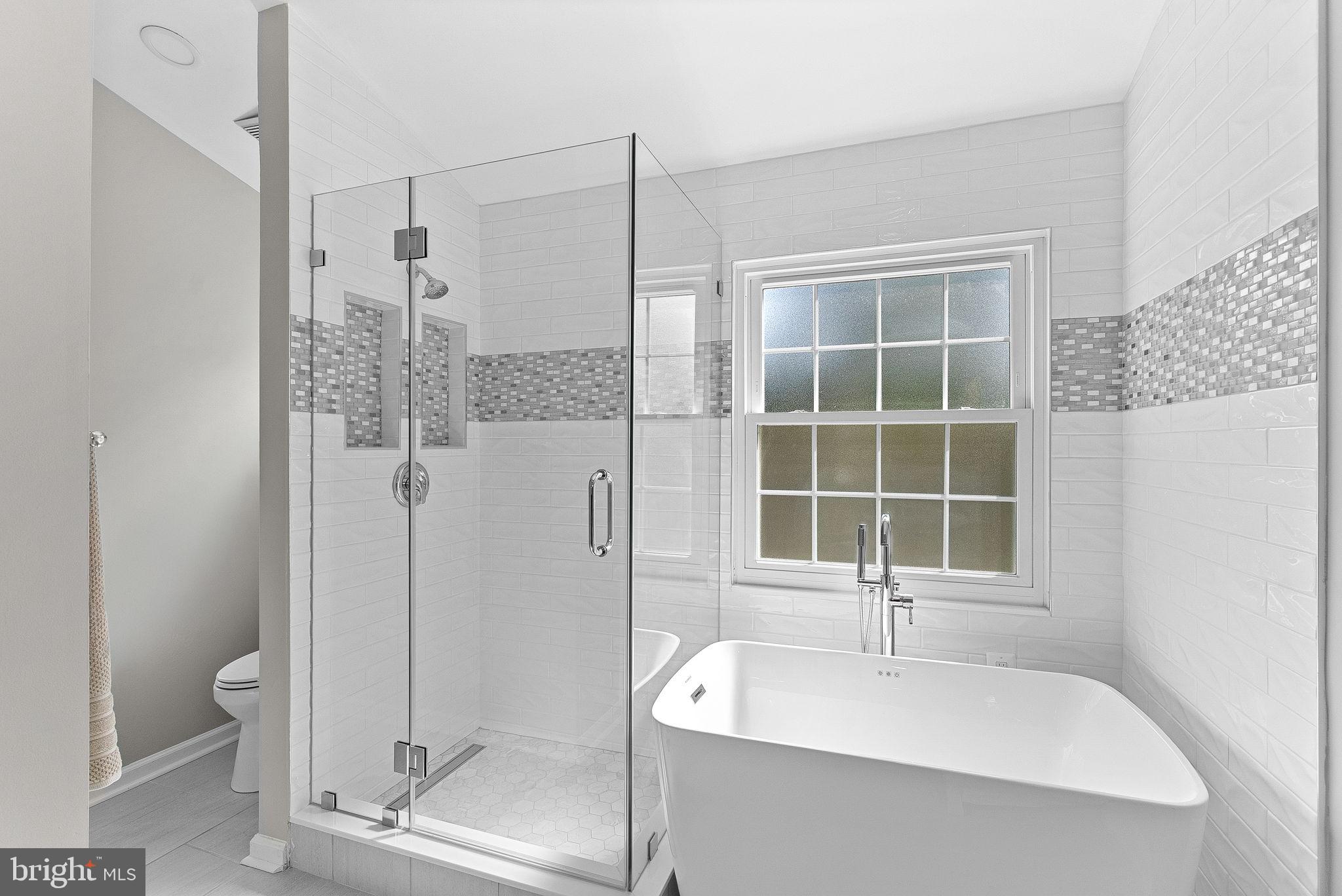 LOWES ISLAND - Residential