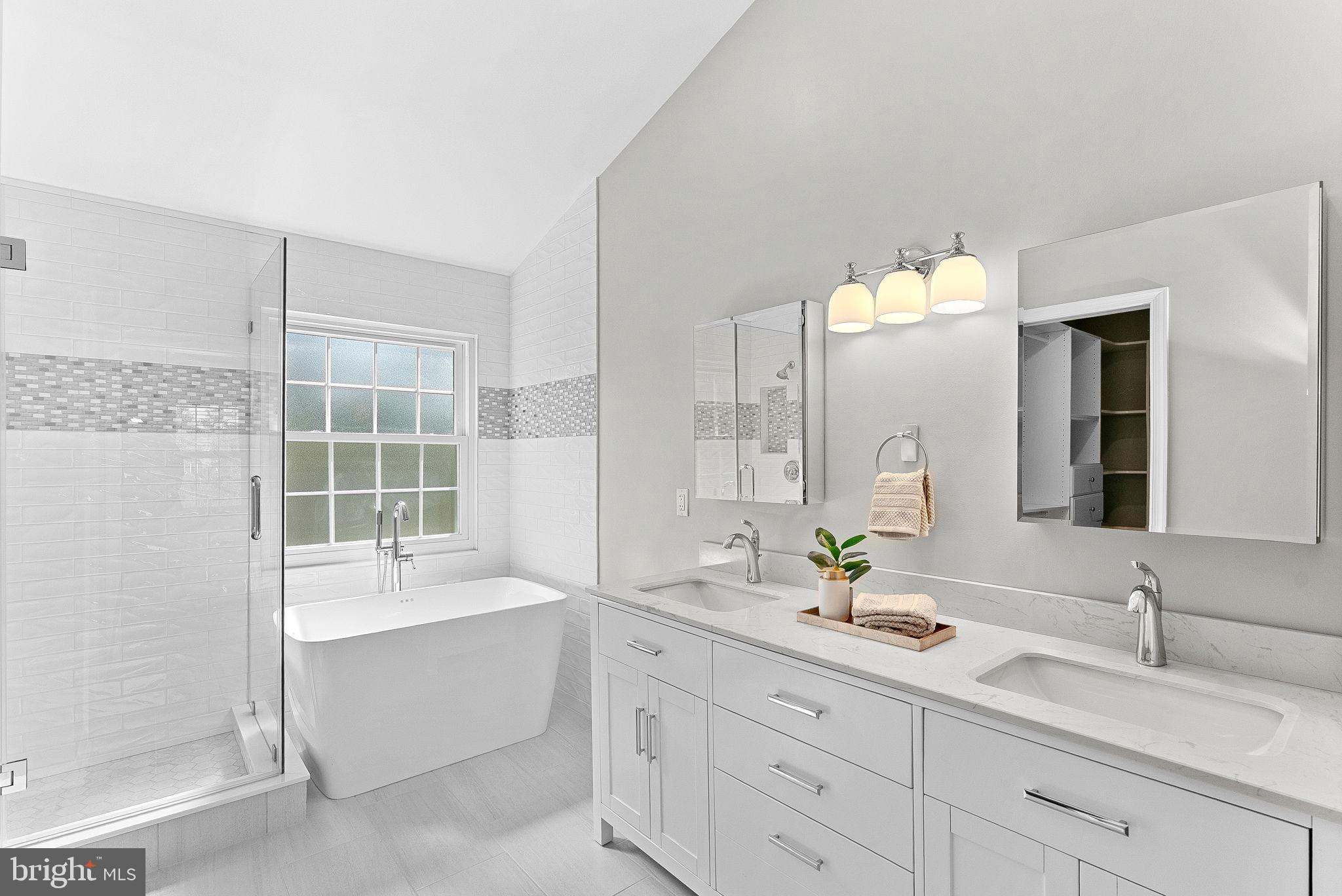 LOWES ISLAND - Residential