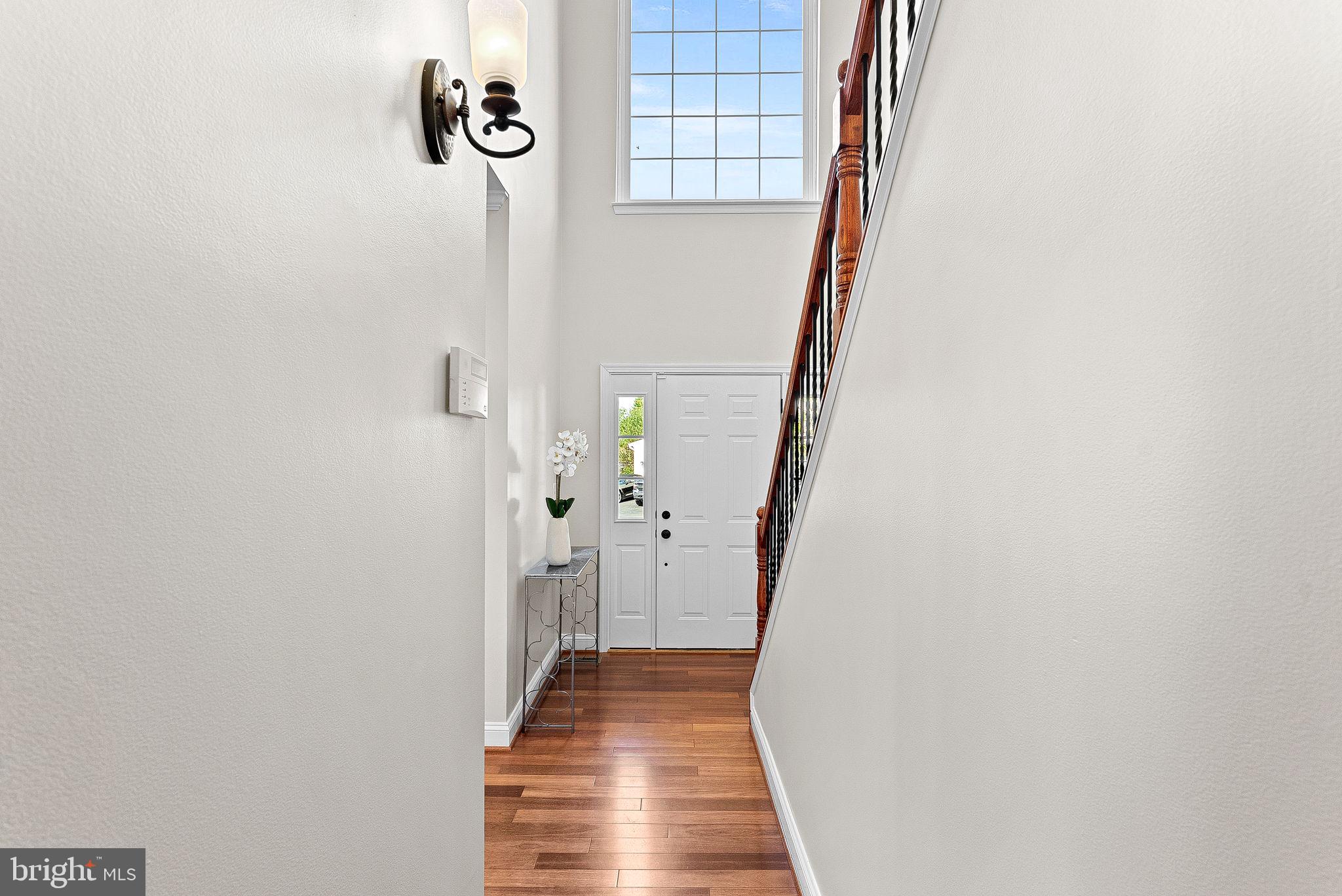 LOWES ISLAND - Residential