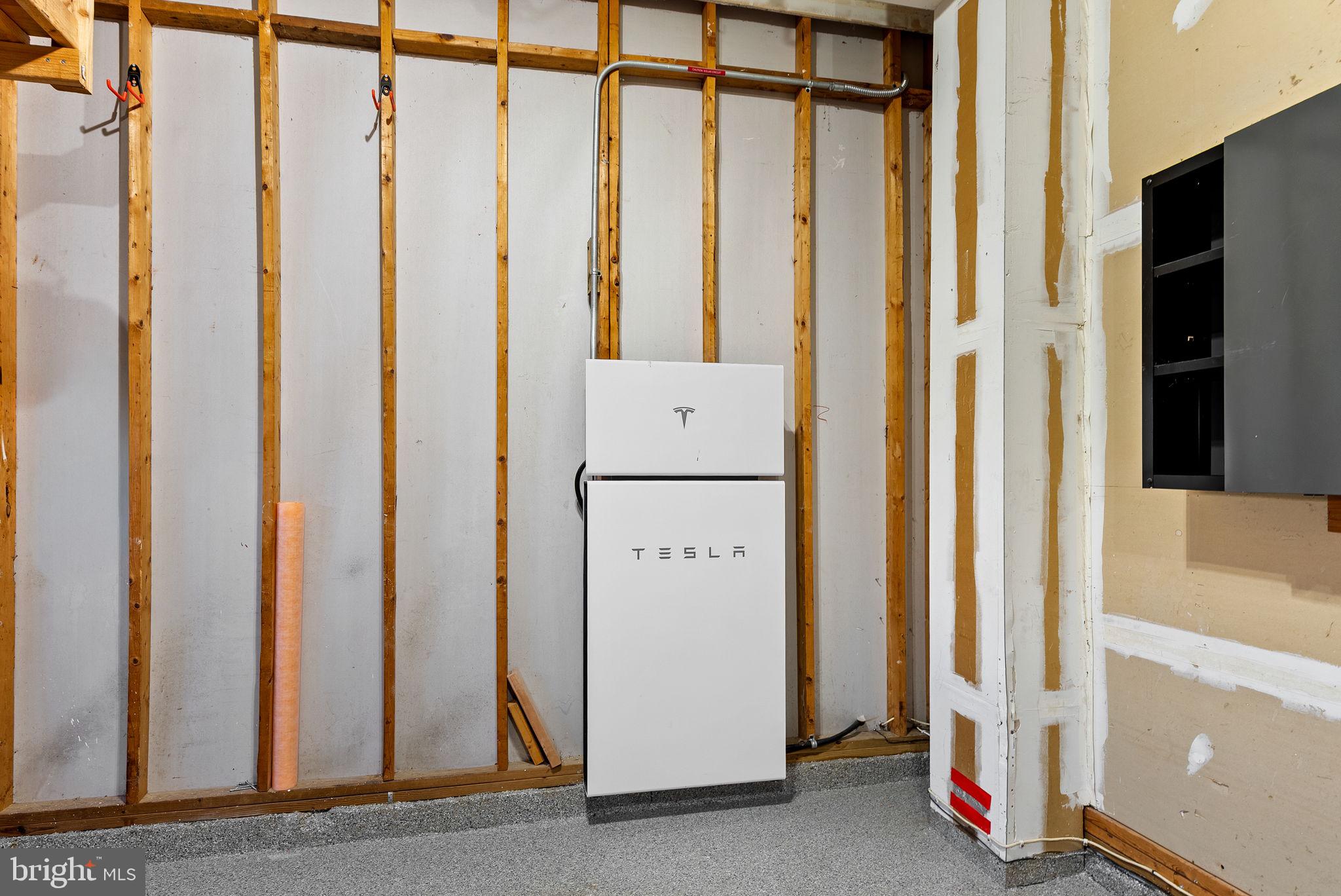 LOWES ISLAND - Residential