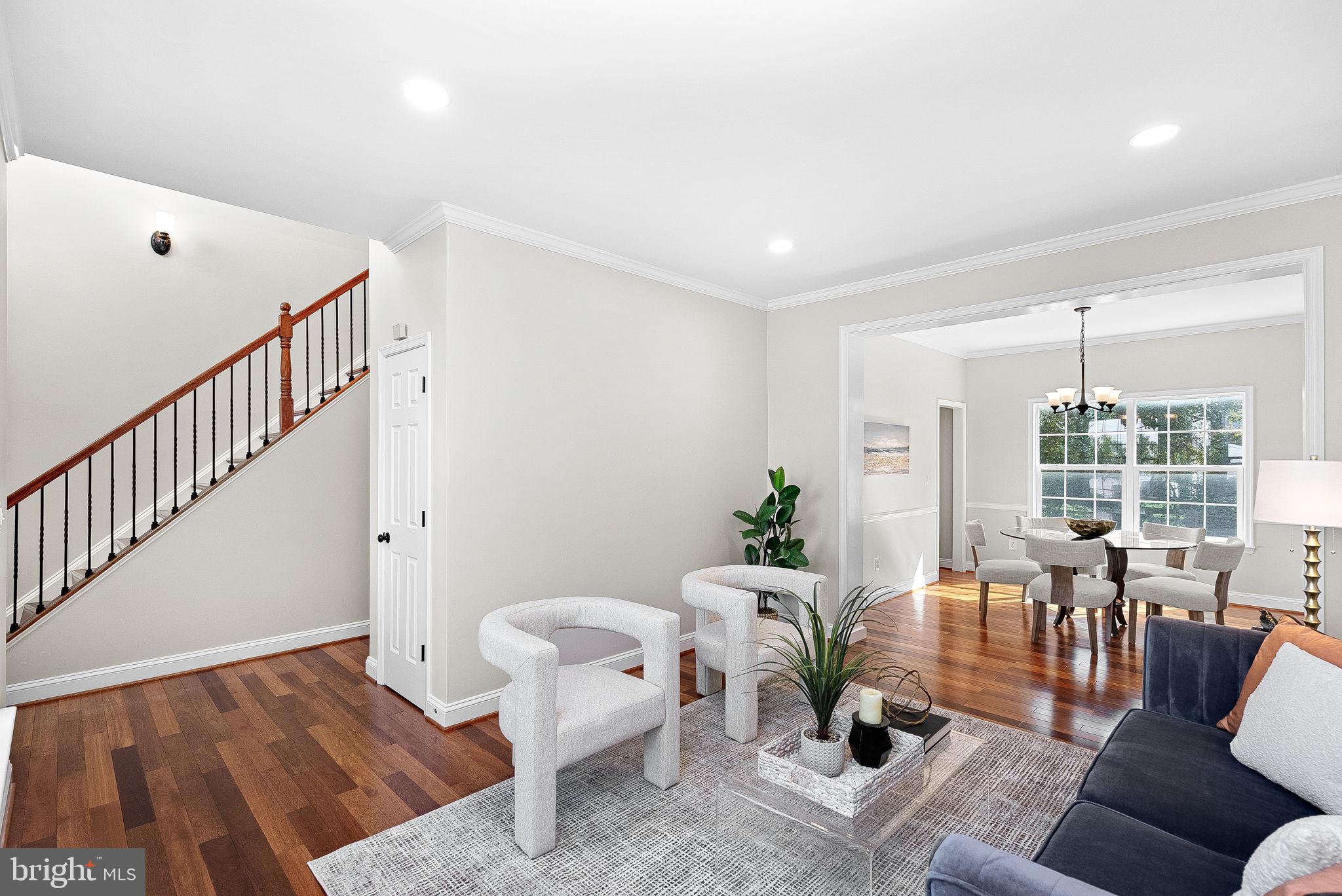 LOWES ISLAND - Residential