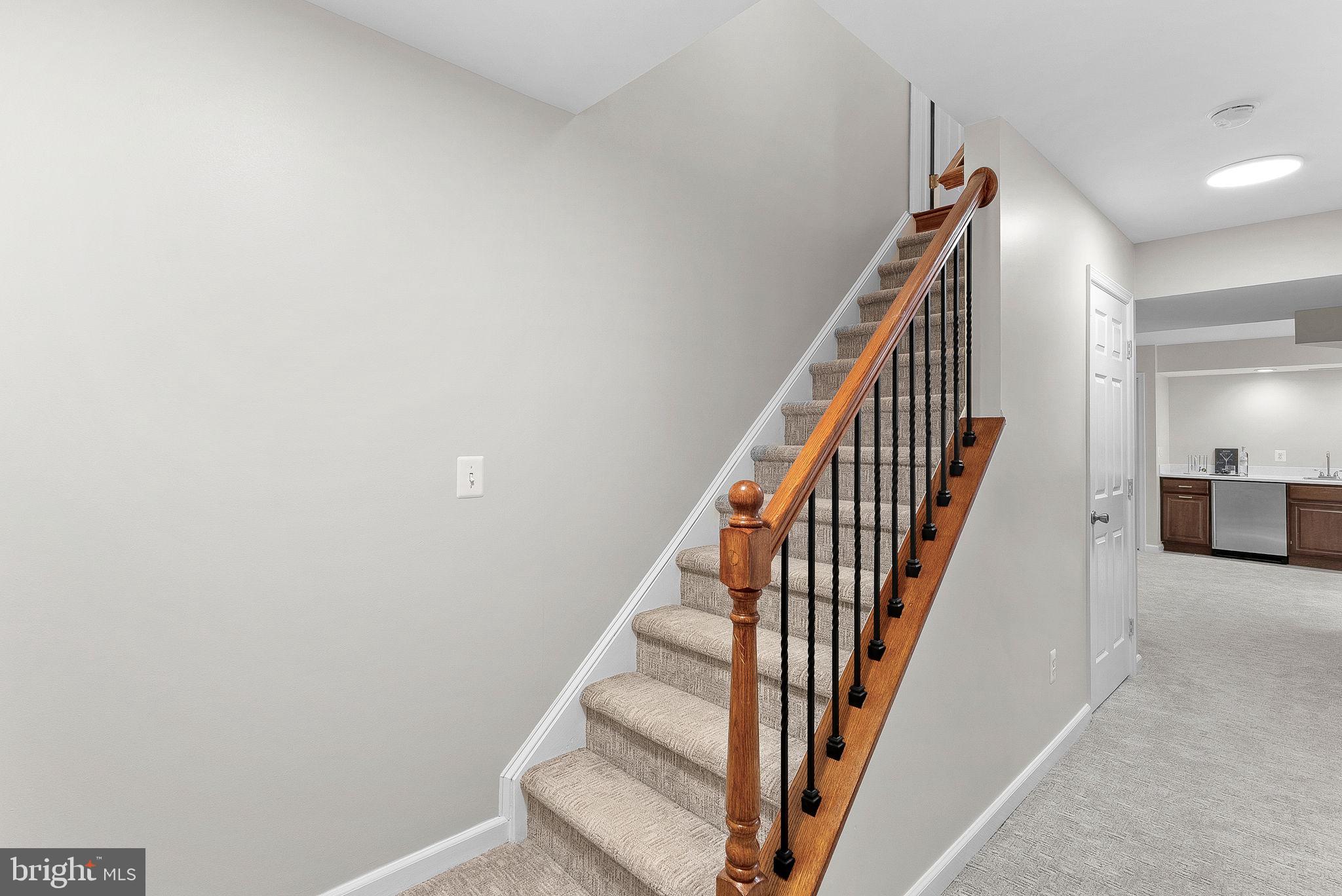 LOWES ISLAND - Residential