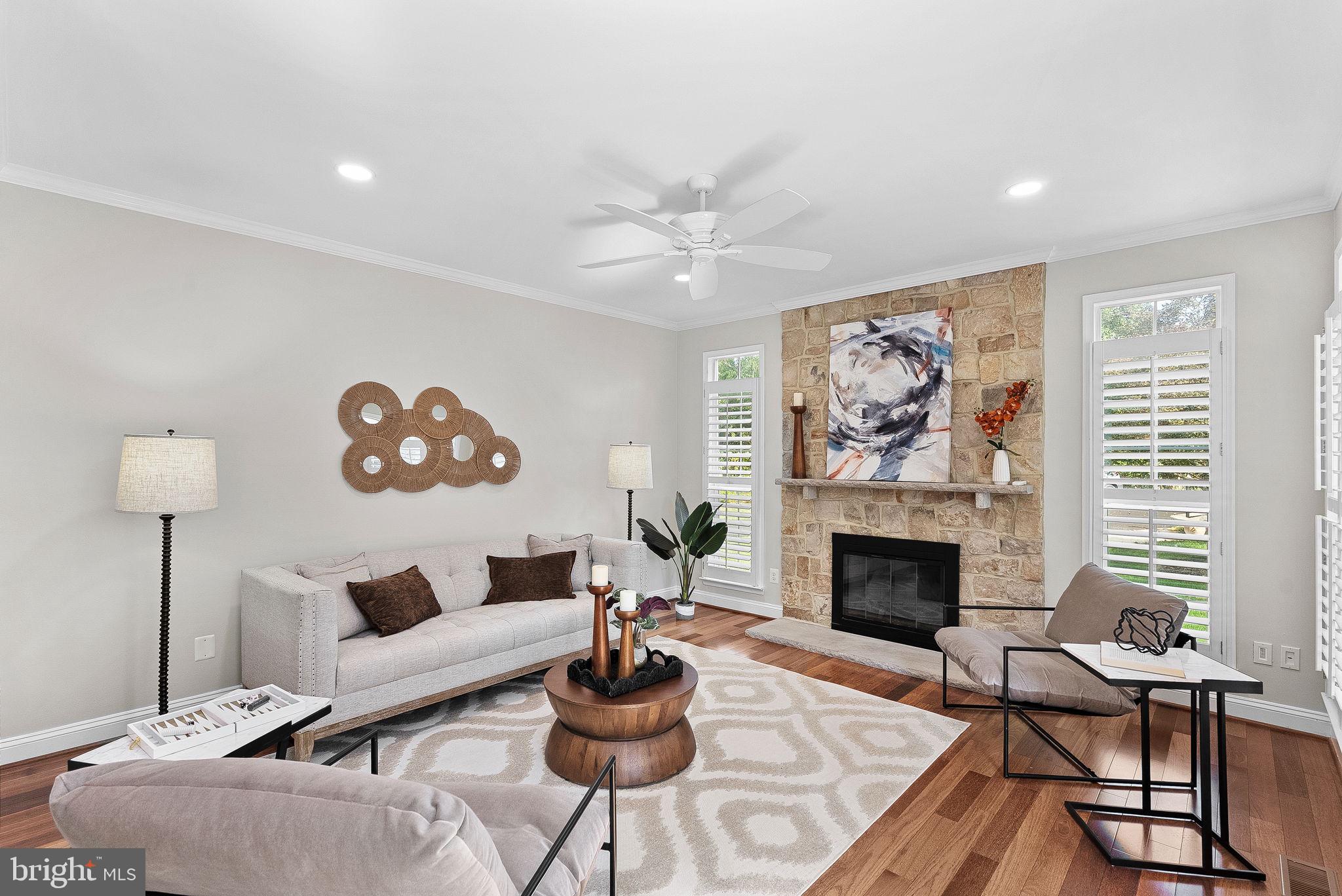 LOWES ISLAND - Residential