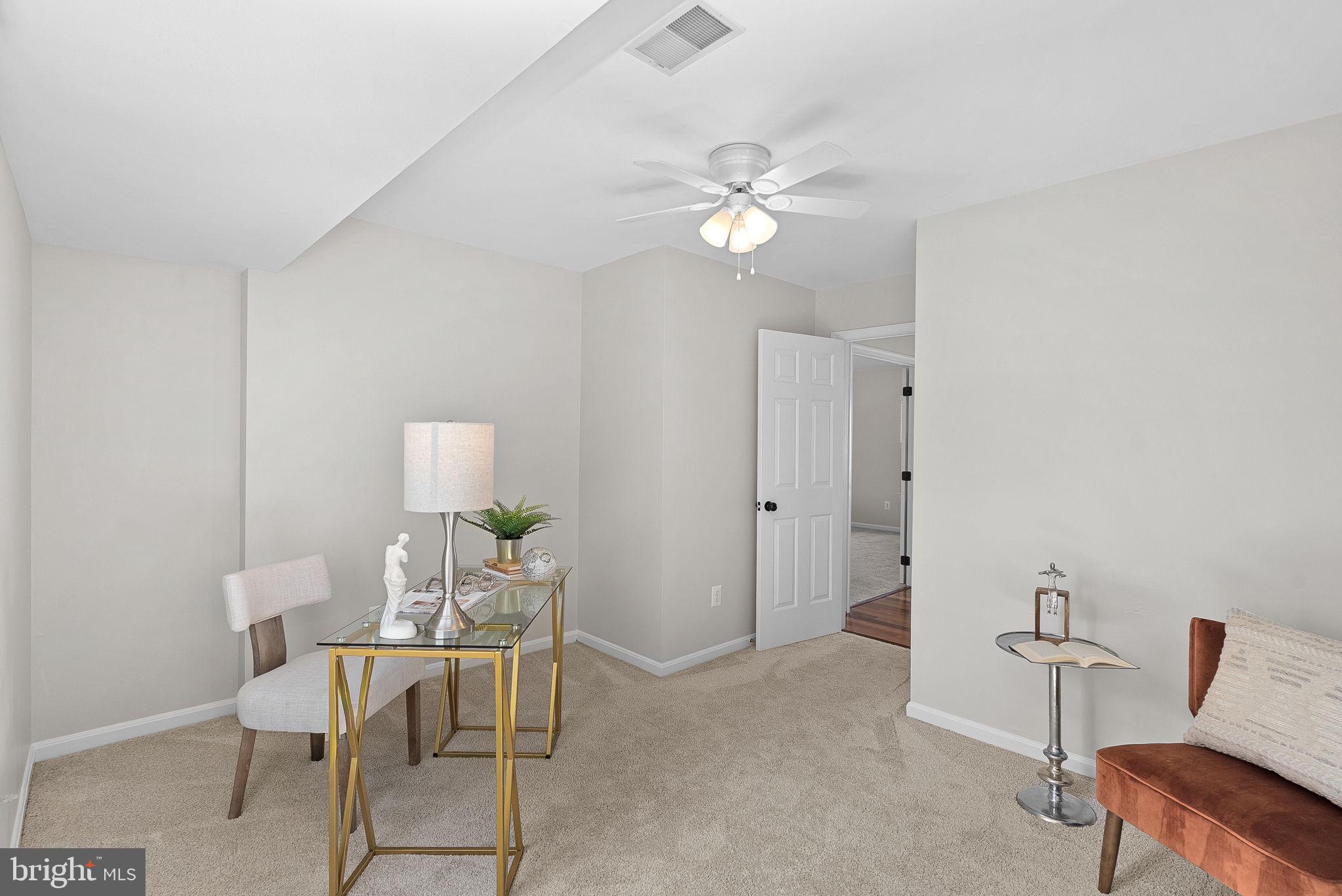 LOWES ISLAND - Residential