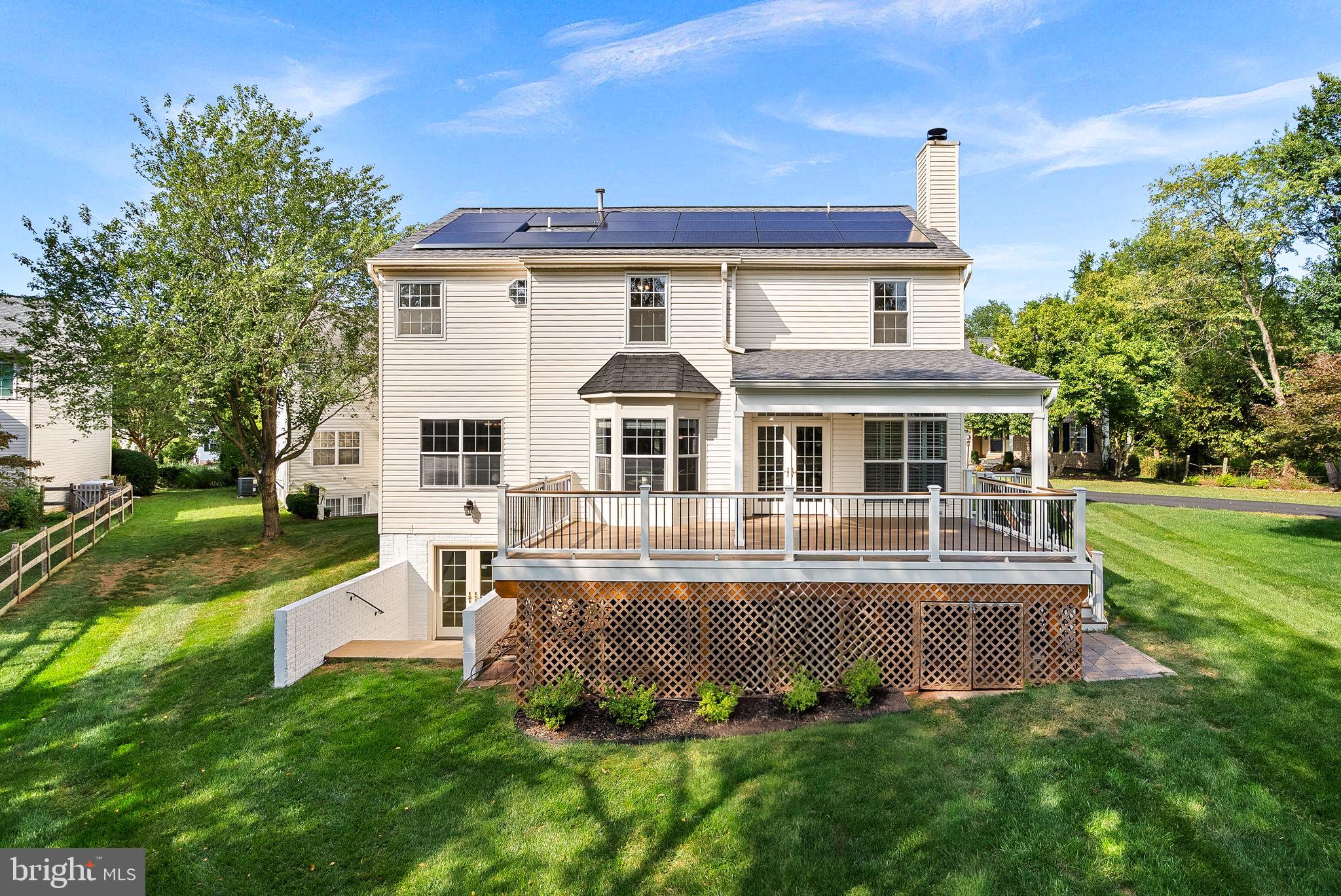 LOWES ISLAND - Residential