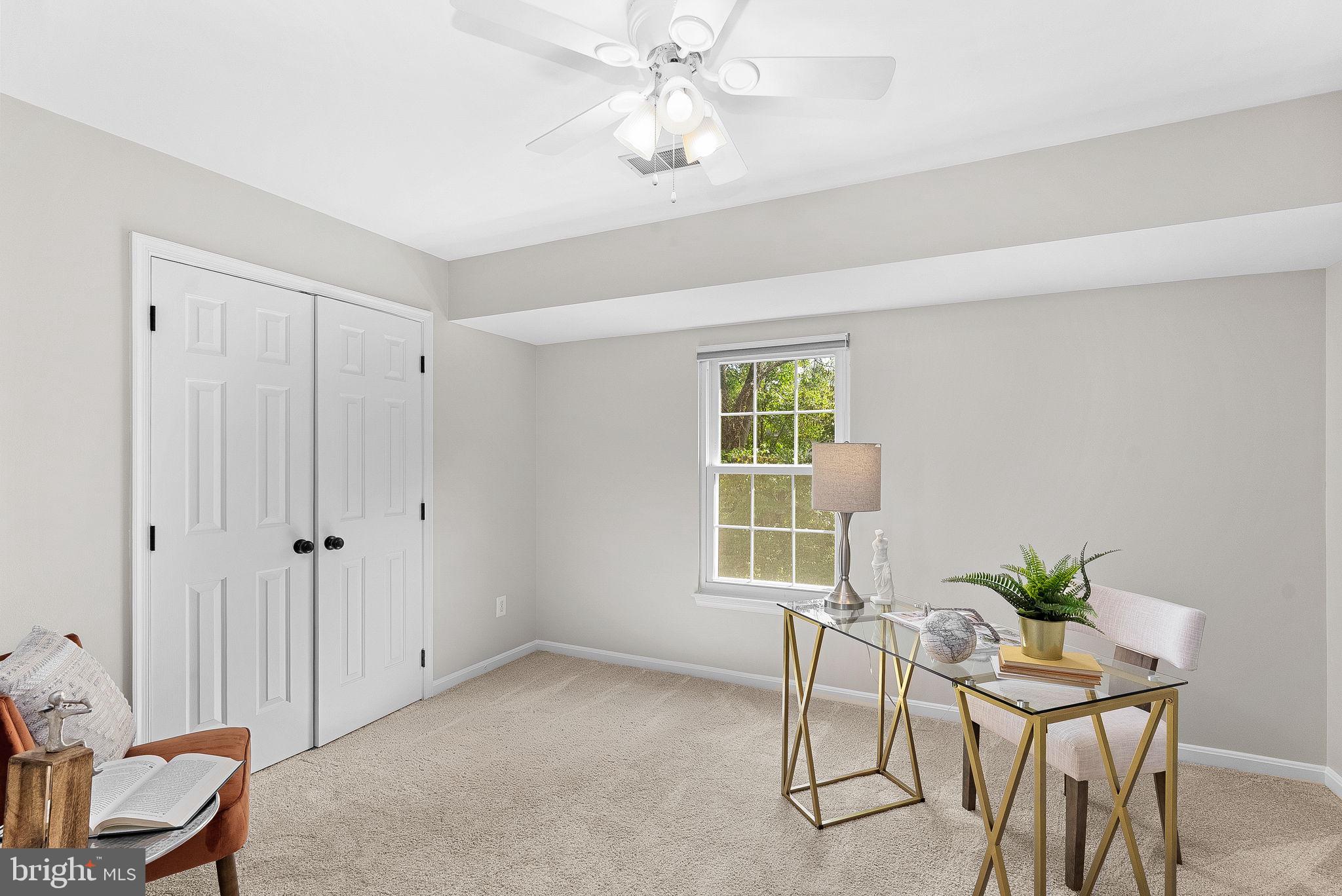 LOWES ISLAND - Residential