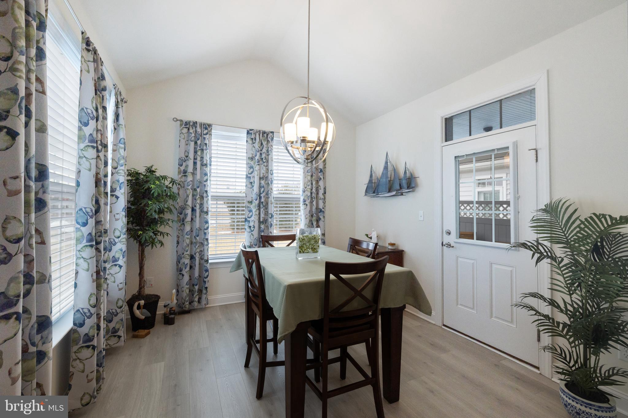 BAY BRIDGE COVE - Residential