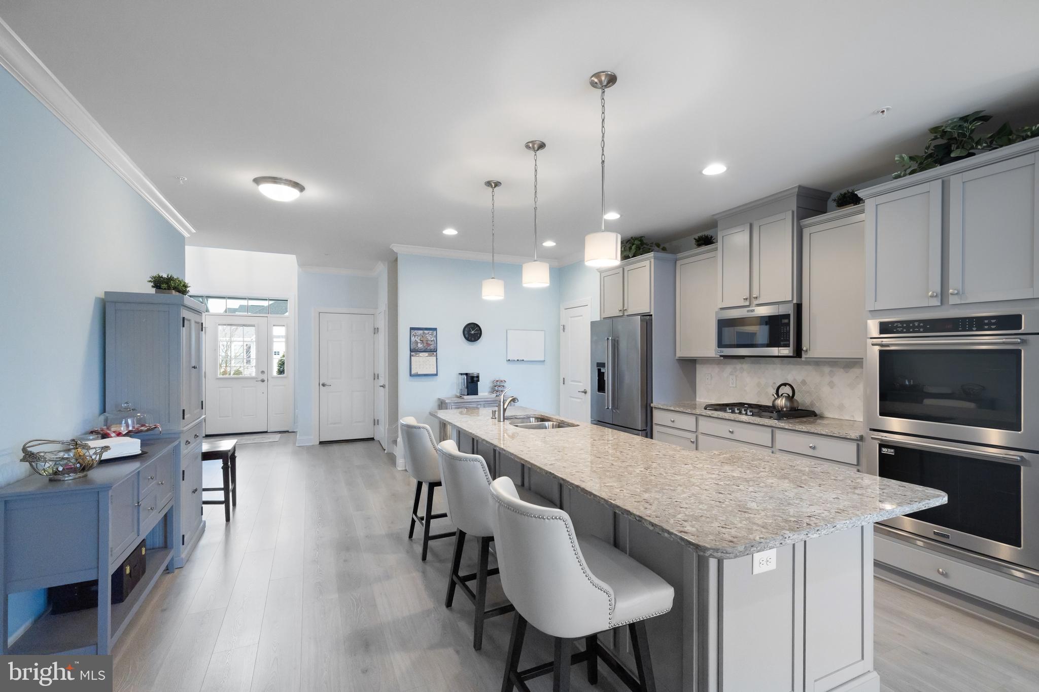 BAY BRIDGE COVE - Residential