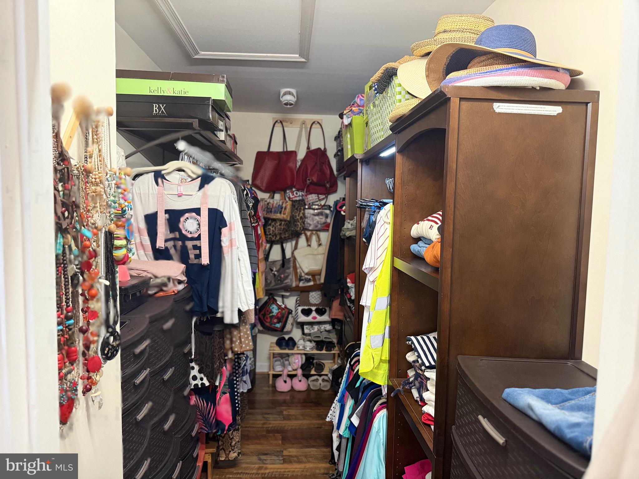 APPLE MT LAKE - Residential