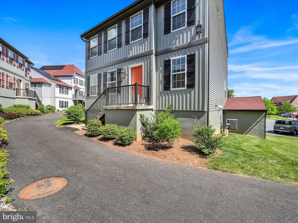 Photo of 10 Rothenburg Way, Reinholds, PA 17569 (MLS # PALA2051234)