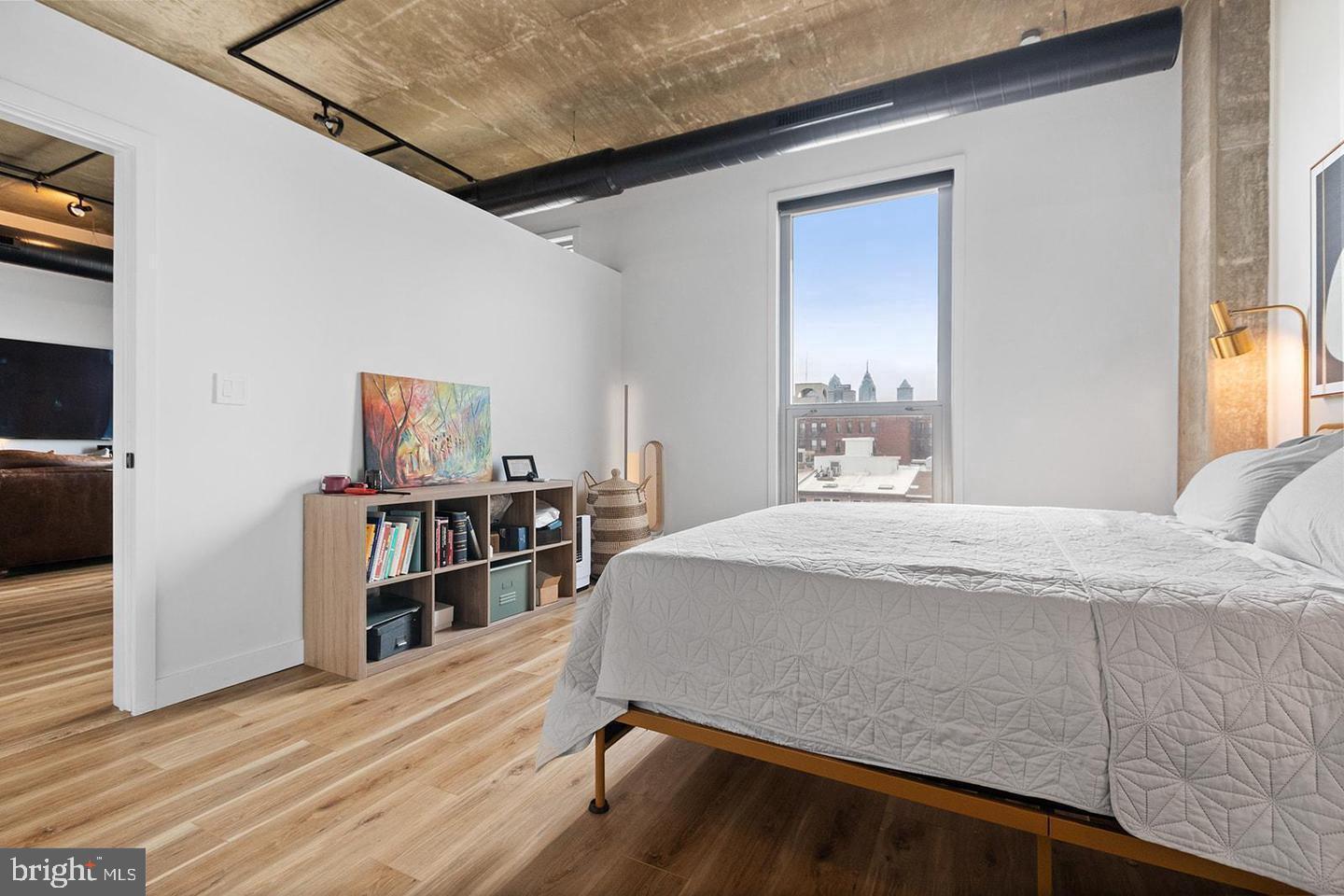 113 N BREAD STREET 3H6