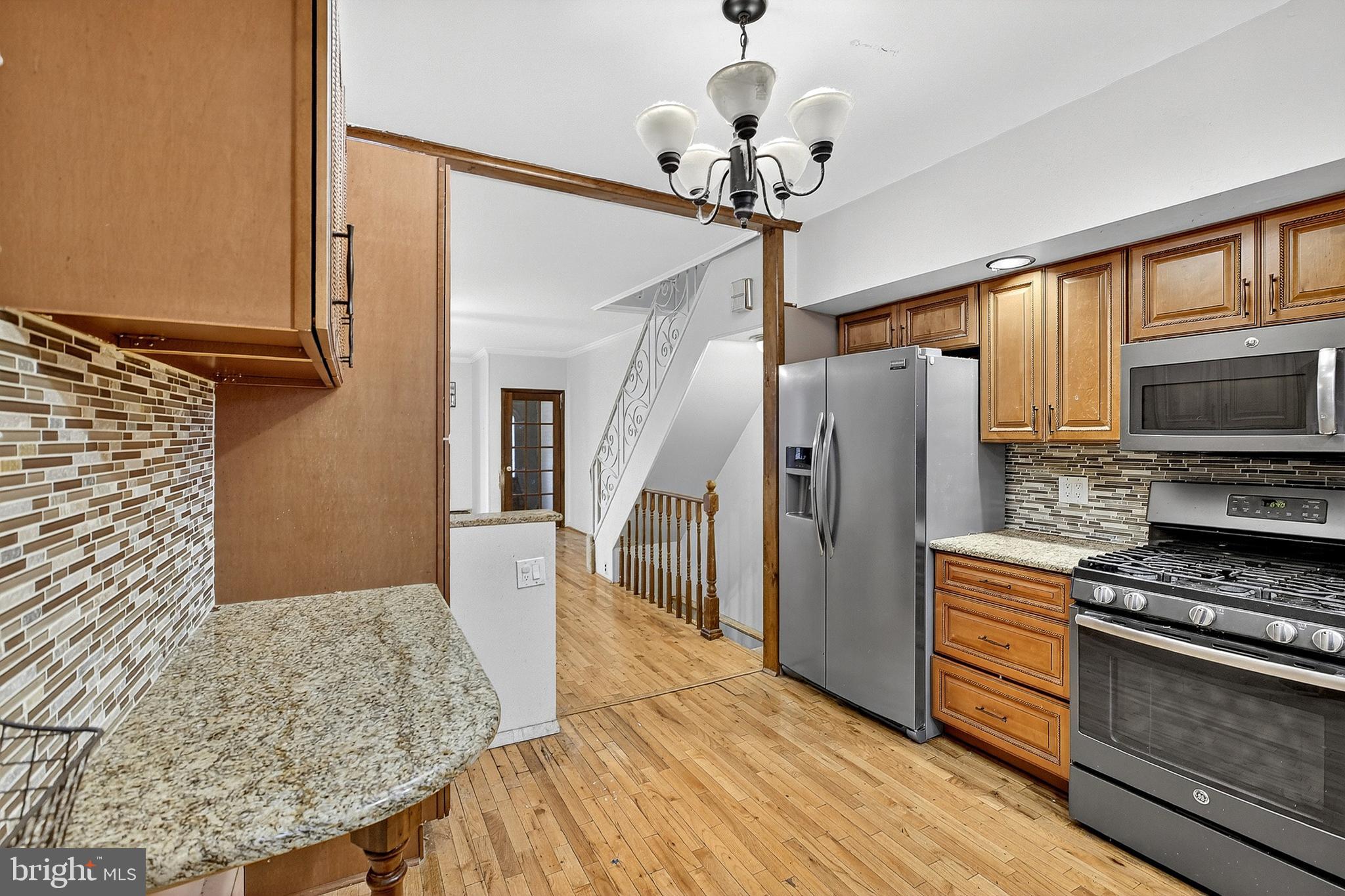 GIRARD ESTATES - Residential