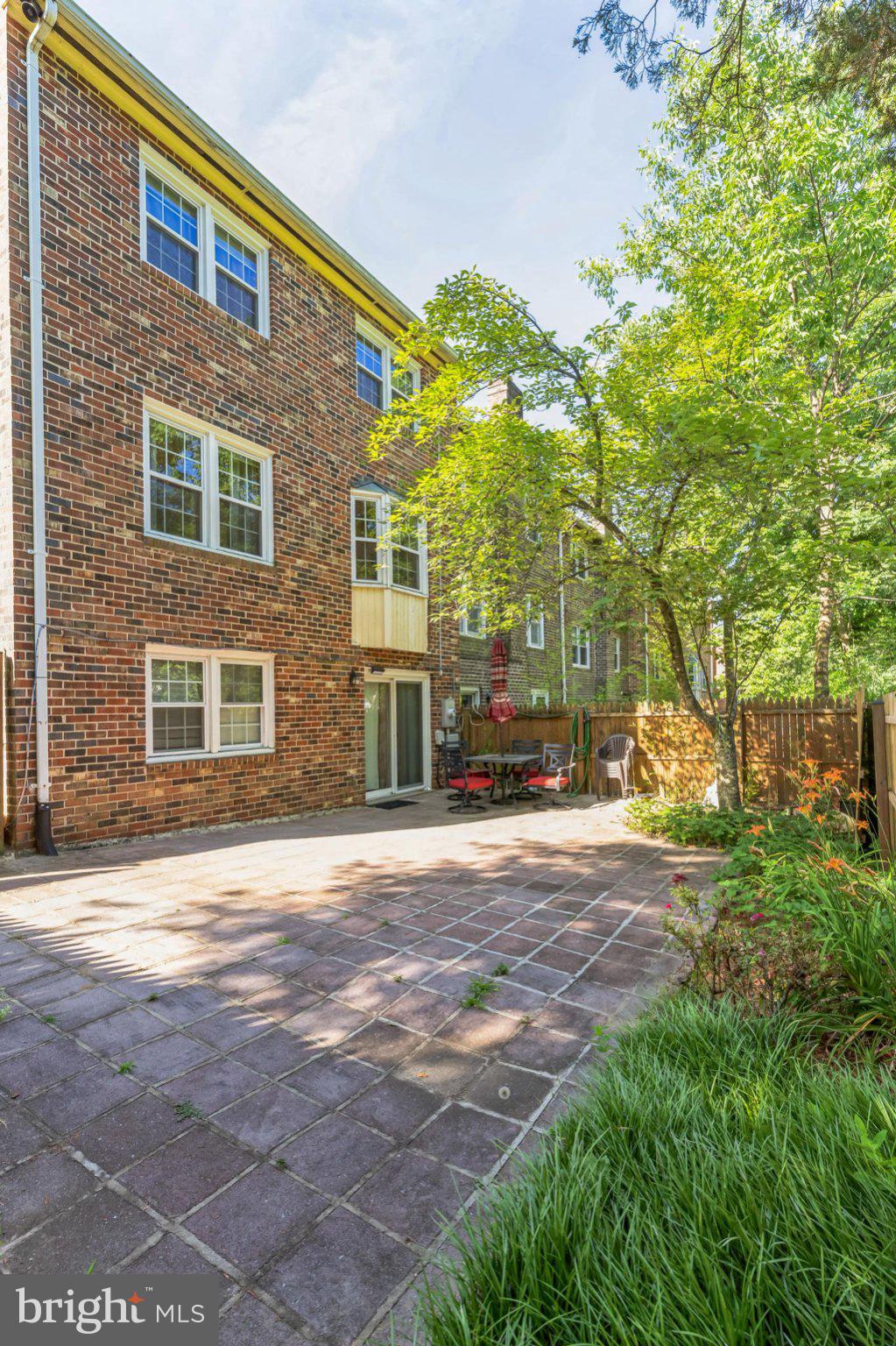 4600 LINMAR COURT