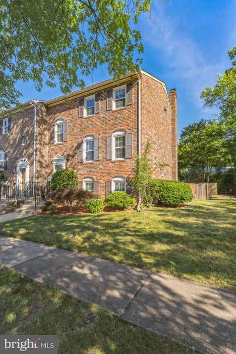 Townhouse For Rent - 4600 Linmar Court<br/> Fairfax County, ALEXANDRIA, VA 22312