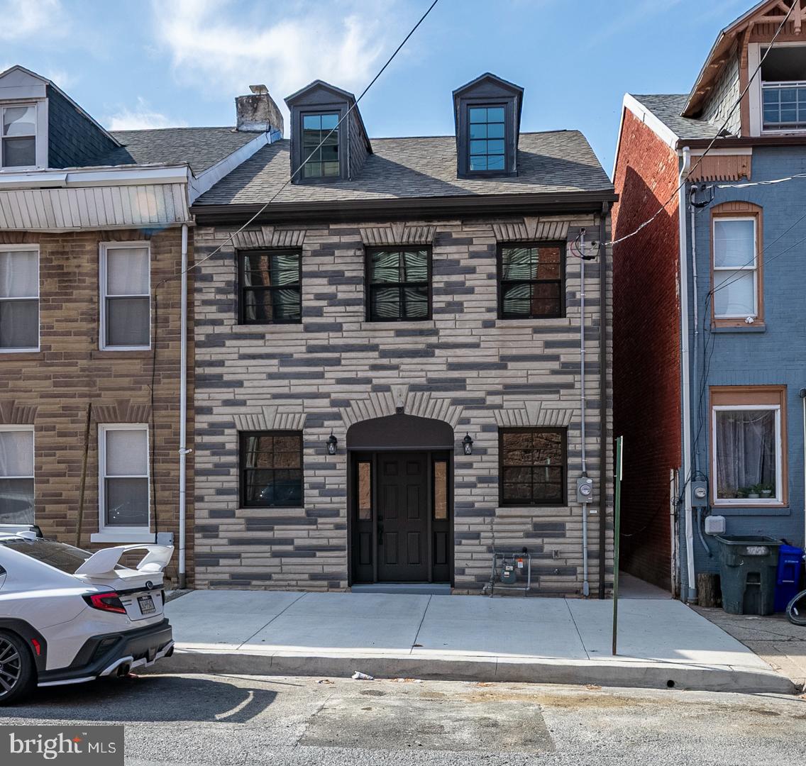 SOUTHERN READING - Residential